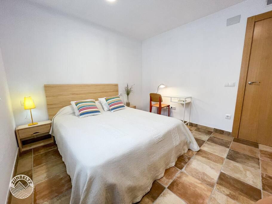 Lezáun Casa Zunbeltz De 3 Habitaciones En Plena Montana מראה חיצוני תמונה